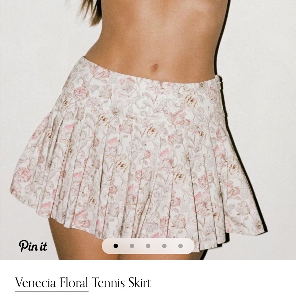 Montce Valencia floral tennis skirt pink